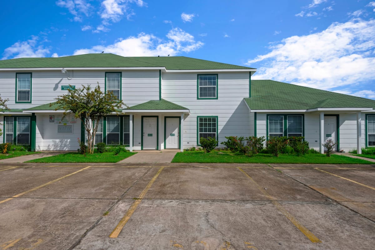 Photos and Video of Green Caye Village in Dickinson, TX